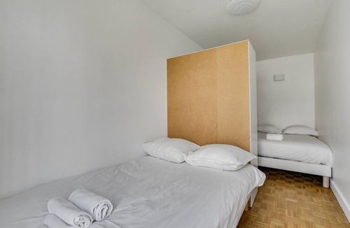 Saint-Cloud Apartment | The Heights of Saint-Cloud