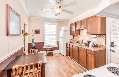 Mount Dora House | The Heirloom Inn
