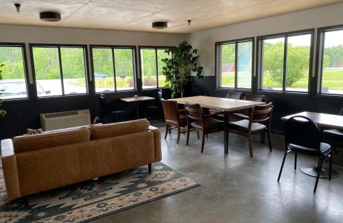 Loudonville Hotel | The Hemlock Inn