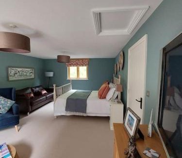 Diddlebury Apartment | The Hen Den