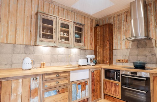 Scaniport Cottage | The Hen House