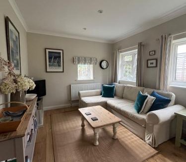 East Ashling Apartment | The Hen House