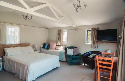 Kaipara Flats House | The Hen House