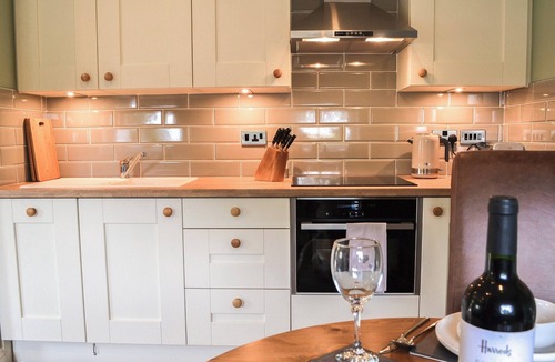 Kilham Cottage | The Hen House - UK38436