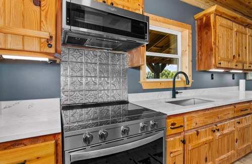 Laneville Cabin | The Hendo - Cabin #4