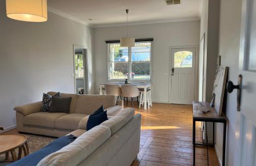 Ararat House | The Heritage Hideway