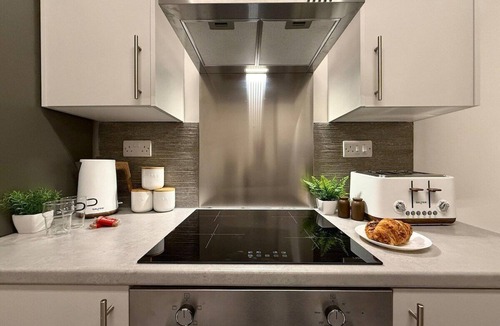 Stoke-on-Trent House | The Heron by Nesting Hub