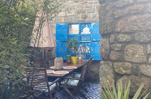 Goldsithney House | The Hexagon House