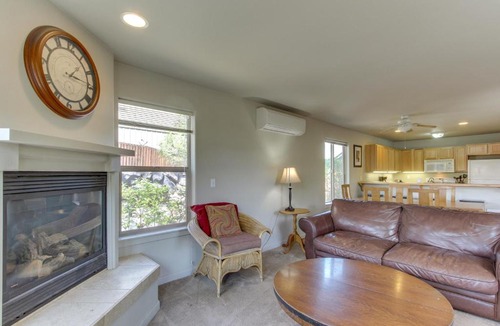 Larkspur House | The Heyburn Cottage (Downstairs)