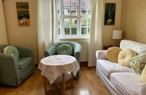 Golders Green House | The Hidden Cottage