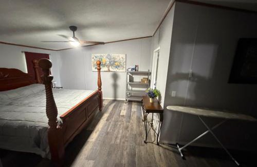 Huntsville House | The Hidden Creek Hideaway