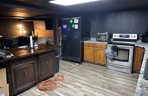 Olney Apartment | The Hidden Hollow - 1 Bd., 1 Bath newly renovated apartment! Speakeasy Theme!