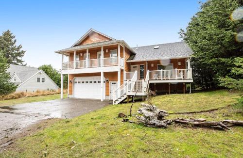 Sunset Beach House | The Hidden Treasure