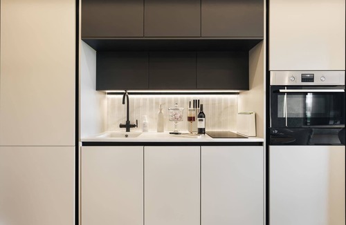 Penrith Apartment | The Hide Summary: The