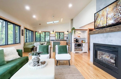 Bluewater Cottage | the Hideaway - 2 King Beds, Cedar Barrel Sauna