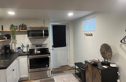 Grandview House | The Hideaway - 8 Bed, 2 Full Kitchen