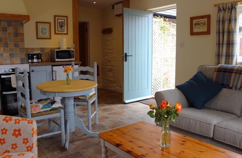 Newcastle Emlyn House | The Hideaway Aberporth