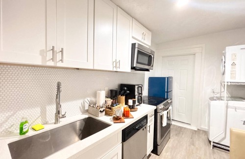Greater East End House | The Hideaway Adorable 2-bedroom