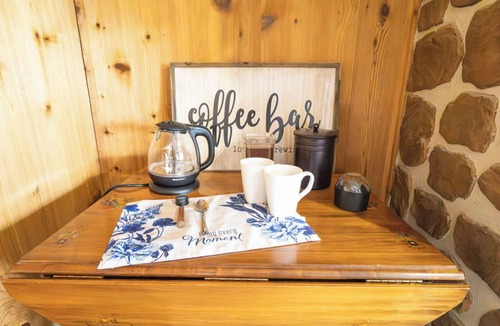 Belton House | The Hideaway at Stillhouse Hollow: A Cozy 3/3- Breathtaking Sunsets, Belton, TX