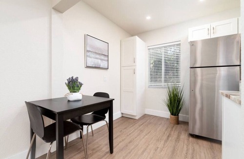 Lake Ridge Apartment | The Hideaway at Lake Ridge #3