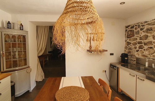 Vrisnik Villa | The Hideaway- authentic Dalmatian stone house with a pool Hvar island