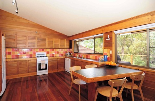 Vincentia House | The Hideaway - beach home with large deck