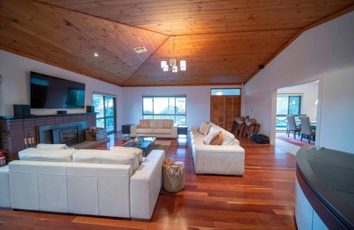 Jutland House | The Hideaway by Gatt Wines