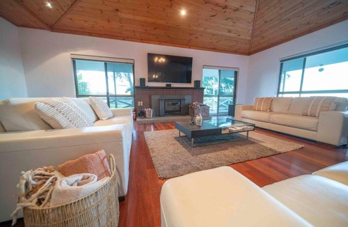 Jutland House | The Hideaway by Gatt Wines