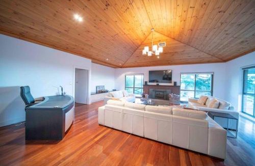 Jutland House | The Hideaway by Gatt Wines