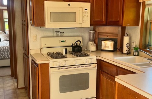 Gold Beach Cabin | The Hideaway Cabin #63