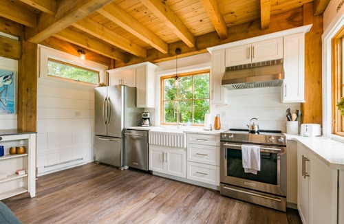 East Sandwich House | The Hideaway: Creekfront & Private Beach