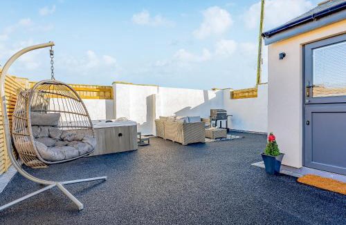 Hoylake House | The Hideaway