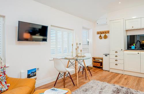 Hoylake House | The Hideaway