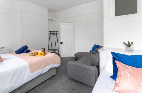 Huddersfield Apartment | The Hideaway