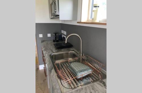 Caroy Apartment | The Hideaway