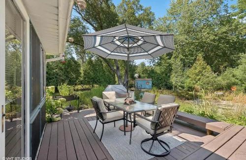 Grand Beach House | The Hideaway House - Private Peaceful Cozy