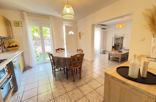 Le Bourg House | The Hideaway Narbonne : Close to the Grands Buffets