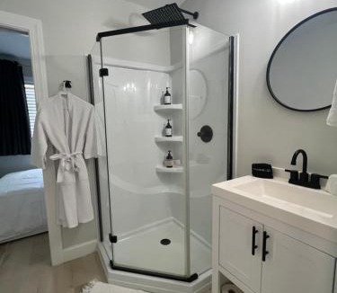 Hurricane House | The Hideaway on Tacketts - Shipping Container