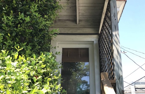 Thomas Square House | The Hideaway Perch at Half Moon House