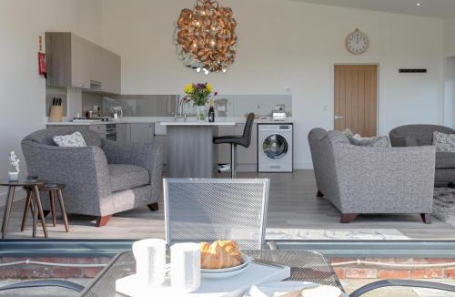 Ticknall House | The Hideaway -Ukc3844