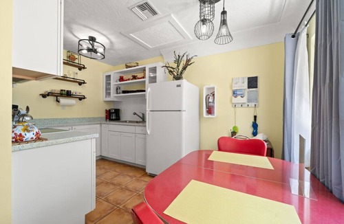Bradenton House | The Hideaways at Point Pleasant (Pine Side)