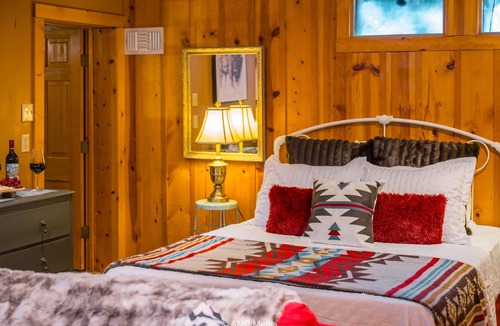 Sayles Blvd. Area House | The Hideout - A Sayles Ranch Guesthouse