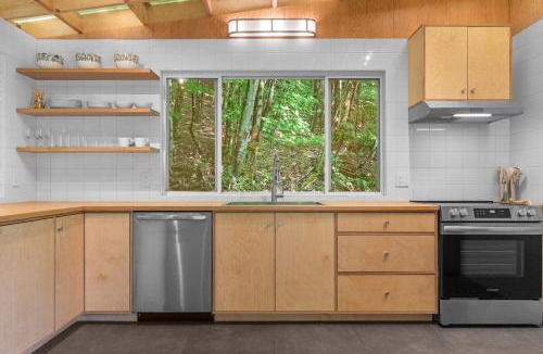 Delancey House | The Hideout Airstream