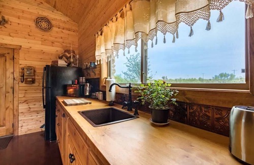 Canyon Cabin | The Hideout at Palo Duro Canyon - Buffalo Lodge