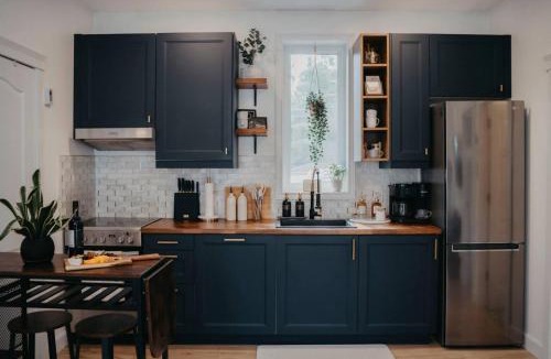 Barrie House | The Hideout