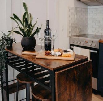 Barrie House | The Hideout