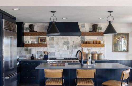 Washington House | The Hideout