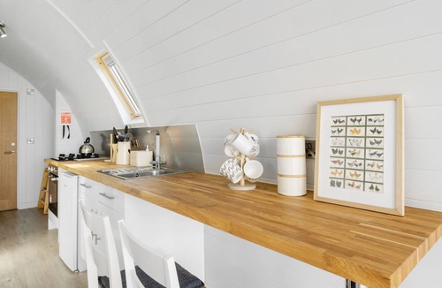 Hertford House | The Highland Camping Pod by Interhome