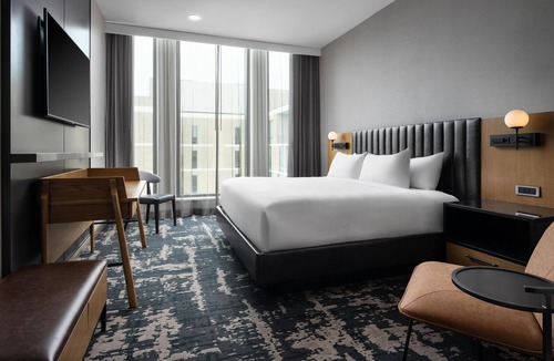 Glencoe Hotel | The Highland Dallas, Curio Collection by Hilton