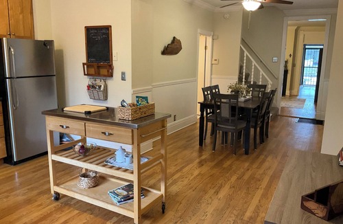 Highlands House | The Highland Fling, LOCATION, Walk to everything, restaurants & bourbon bars!